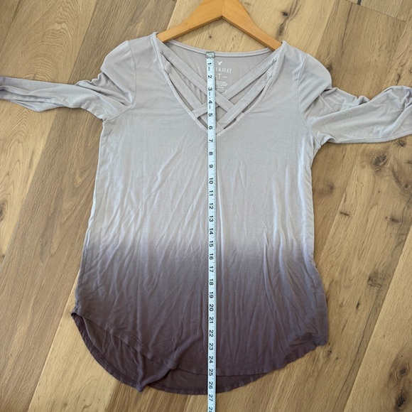 American Eagle Outfitters Ombré Top Size Small - Picture 5 of 6